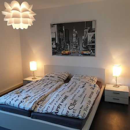 Andinas Ferienwohnung In Ruhiger Lage Direkt Am Wald Wilnsdorf Bagian luar foto