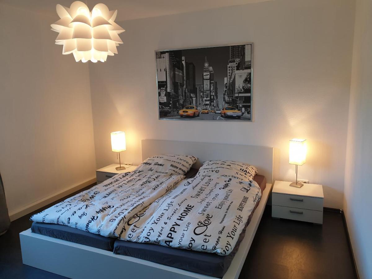 Andinas Ferienwohnung In Ruhiger Lage Direkt Am Wald Wilnsdorf Bagian luar foto