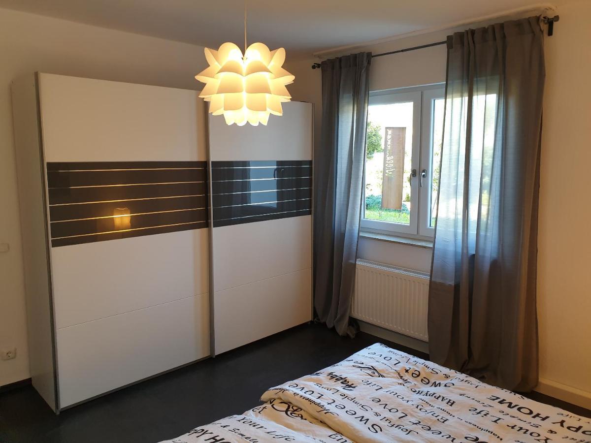 Andinas Ferienwohnung In Ruhiger Lage Direkt Am Wald Wilnsdorf Bagian luar foto