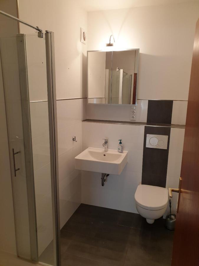 Andinas Ferienwohnung In Ruhiger Lage Direkt Am Wald Wilnsdorf Bagian luar foto